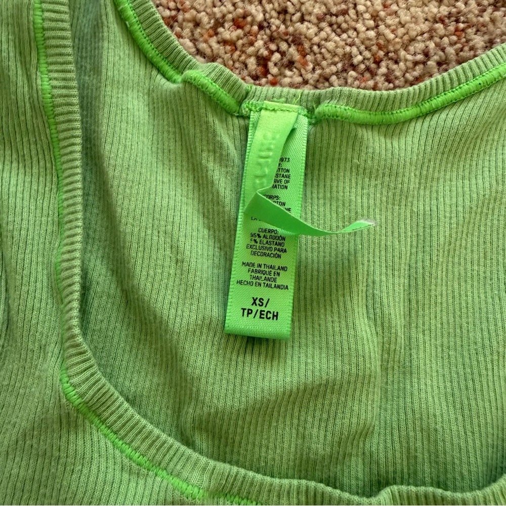 SKIMS Green Ribbed Tank - Picture 3 of 4